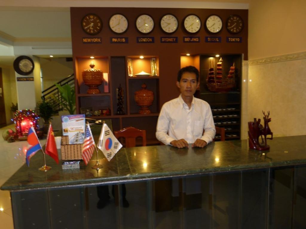 Hi Land Hotel Phnom Pen Exterior foto