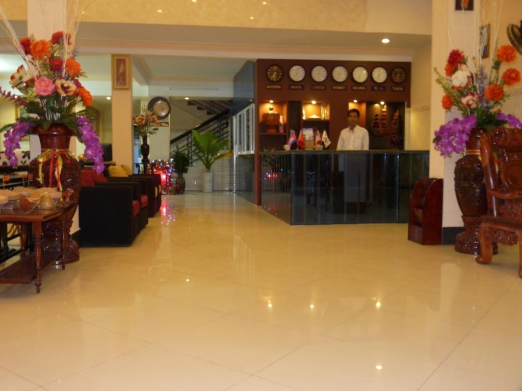 Hi Land Hotel Phnom Pen Exterior foto